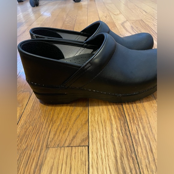 Dansko Clogs - Picture 5 of 7